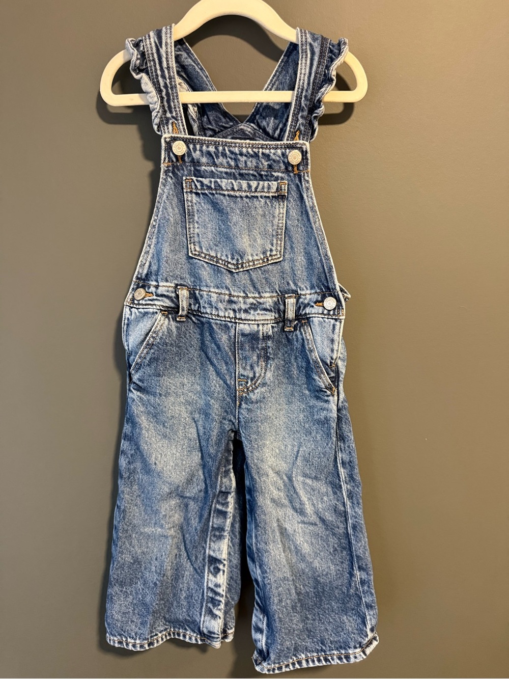BabyGap Girl’s Size 3 Denim Overalls with Ruffle Detail